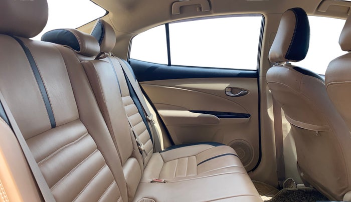 2021 Toyota YARIS G CVT, Petrol, Automatic, 16,272 km, Right Side Rear Door Cabin