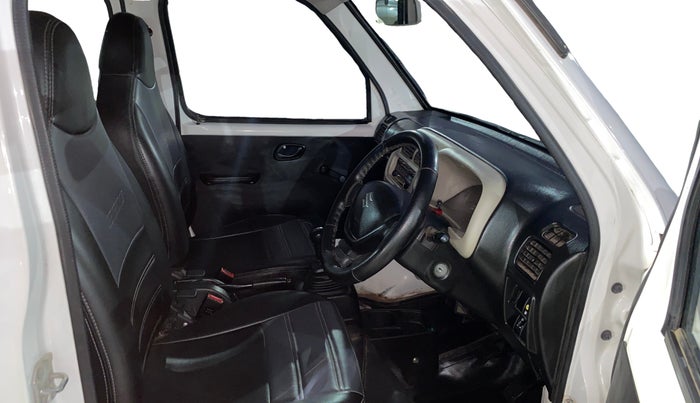 2022 Maruti Eeco 5 STR AC CNG (O), CNG, Manual, 52,043 km, Right Side Front Door Cabin