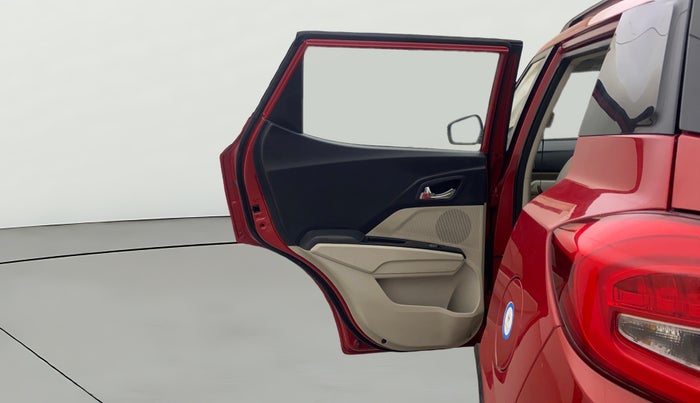 2021 Mahindra XUV300 W8 (O) 1.5 DIESEL AMT, Diesel, Automatic, 74,395 km, LHS Rear Door