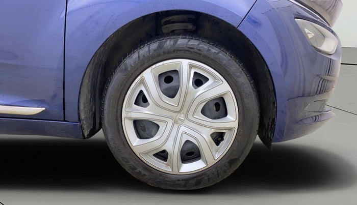 2023 Tata ALTROZ XM PLUS SUNROOF CNG, CNG, Manual, 50,475 km, Right Front Wheel