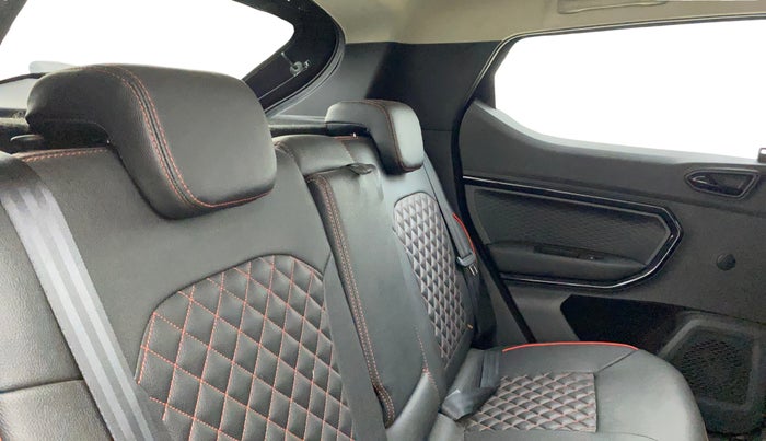 2023 Renault Kiger RXZ TURBO CVT, Petrol, Automatic, 48,965 km, Right Side Rear Door Cabin