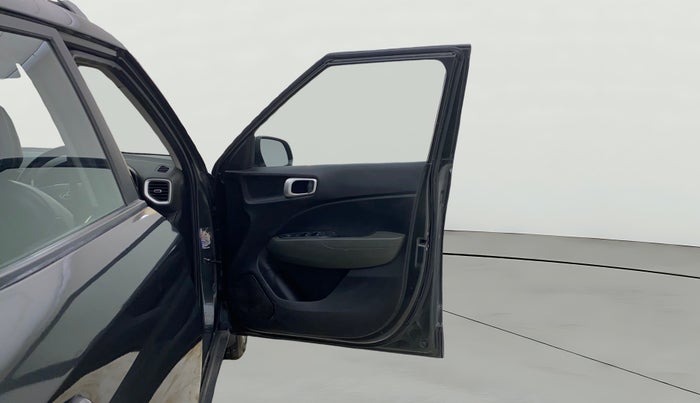 2020 Hyundai VENUE S 1.2, Petrol, Manual, 79,015 km, RHS Front Door