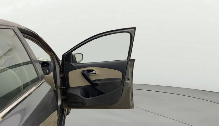 2013 Volkswagen Polo HIGHLINE1.2L, Petrol, Manual, 50,138 km, RHS Front Door