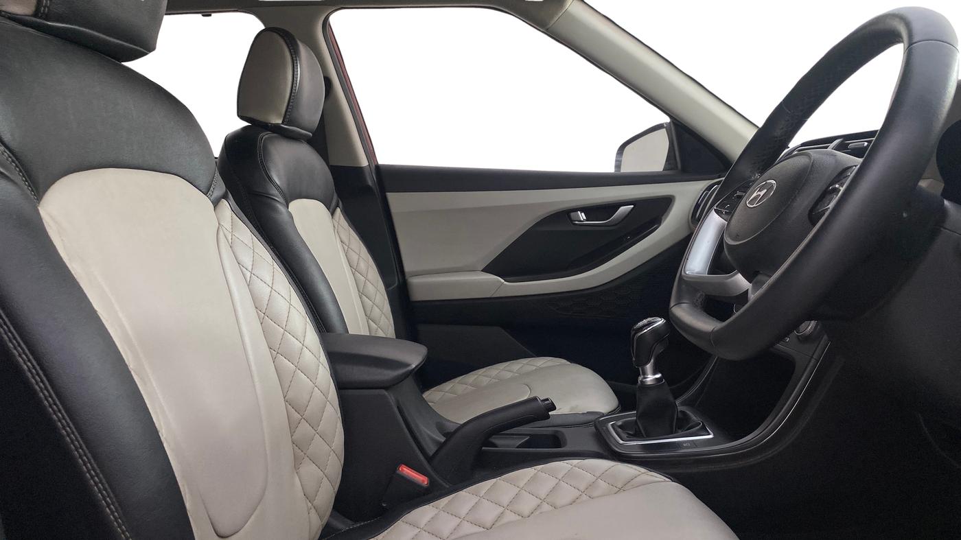 2022 Hyundai Creta SX 1.5 PETROL, Diesel, Manual, 1,03,051 km, Right Side Front Door Cabin