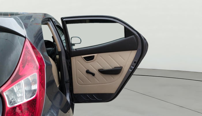 2017 Hyundai Eon MAGNA +, Petrol, Manual, 33,978 km, RHS Rear Door