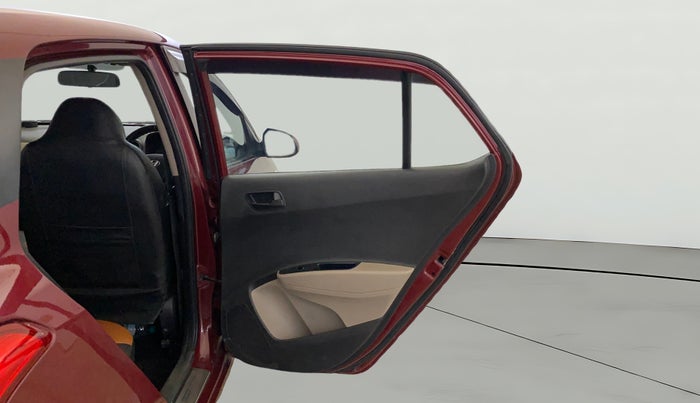 2014 Hyundai Grand i10 MAGNA 1.2 KAPPA VTVT, Petrol, Manual, 1,01,312 km, RHS Rear Door