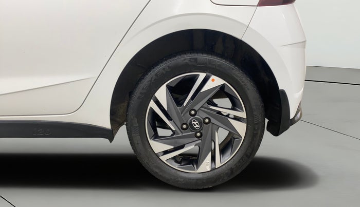 2021 Hyundai NEW I20 ASTA (O) 1.2 MT, Petrol, Manual, 19,506 km, Left Rear Wheel
