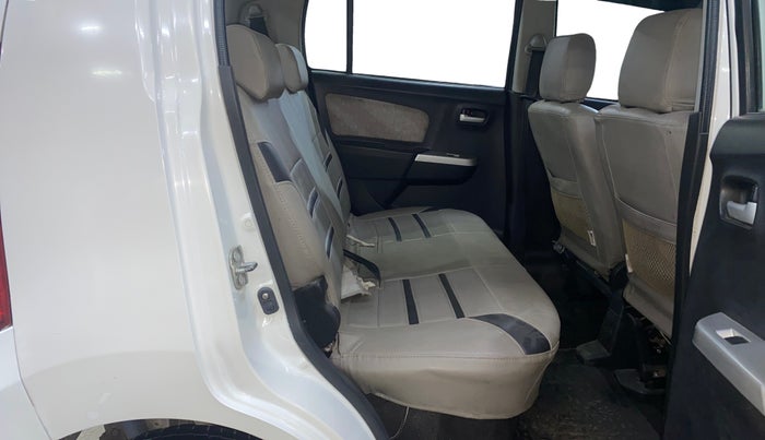 2015 Maruti Wagon R 1.0 VXI, Petrol, Manual, 44,398 km, Right Side Rear Door Cabin