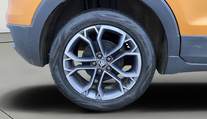 2021 Skoda KUSHAQ STYLE 1.5L TSI DSG, Petrol, Automatic, 98,614 km, Right Rear Wheel