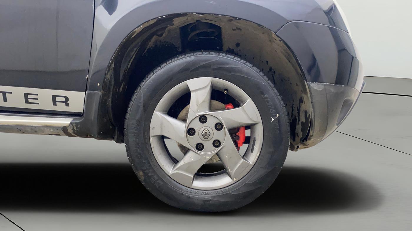 2015 Renault Duster 85 PS RXE DIESEL, Diesel, Manual, 77,065 km, Right Front Wheel