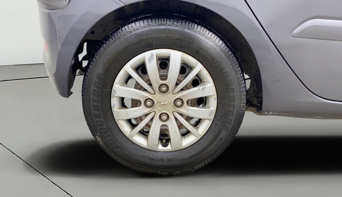 2013 Hyundai i10 SPORTZ 1.2, Petrol, Manual, 1,03,373 km, Right Rear Wheel