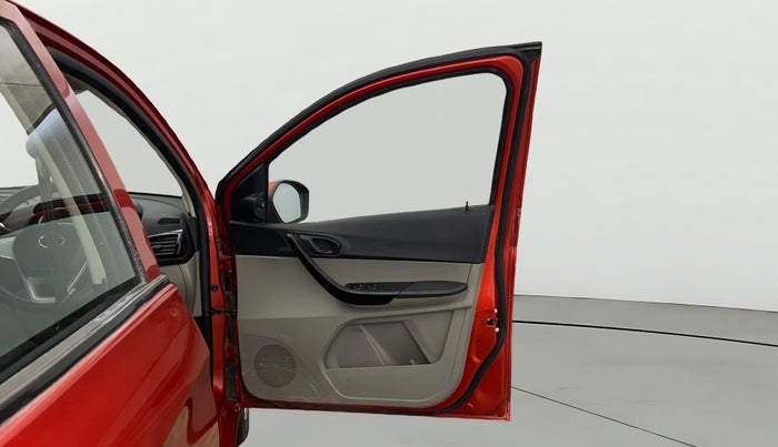 2017 Tata Tiago XTA PETROL, Petrol, Automatic, 36,388 km, RHS Front Door