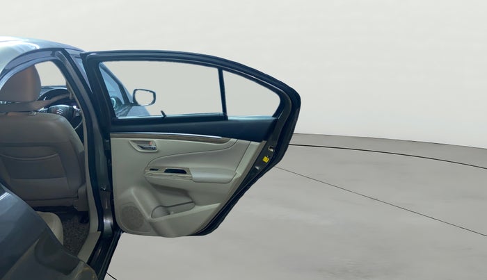 2018 Maruti Ciaz ALPHA  AT 1.5 SHVS PETROL, Petrol, Automatic, 91,756 km, RHS Rear Door