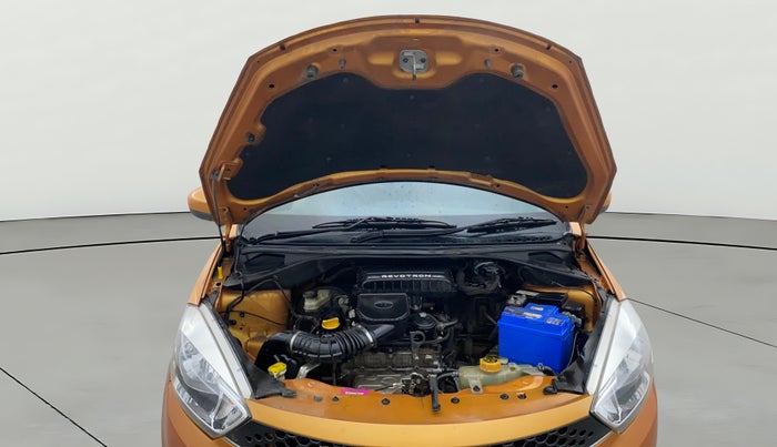 2016 Tata Tiago XT PETROL, Petrol, Manual, 81,746 km, Open Bonet