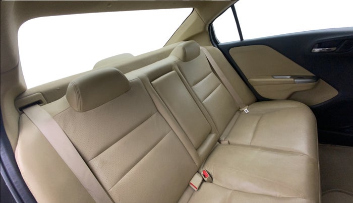 2015 Honda City 1.5L I-VTEC VX, Petrol, Manual, 1,04,537 km, Right Side Rear Door Cabin