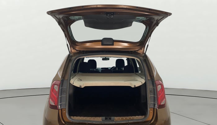 2017 Renault Duster RXS CVT, Petrol, Automatic, 46,155 km, Boot Door Open