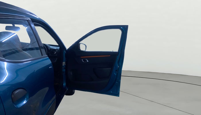 2019 Renault Kwid CLIMBER 1.0 (O), Petrol, Manual, 32,953 km, RHS Front Door