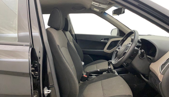 2016 Hyundai Creta SX PLUS 1.6 PETROL, Petrol, Manual, 47,849 km, Right Side Front Door Cabin