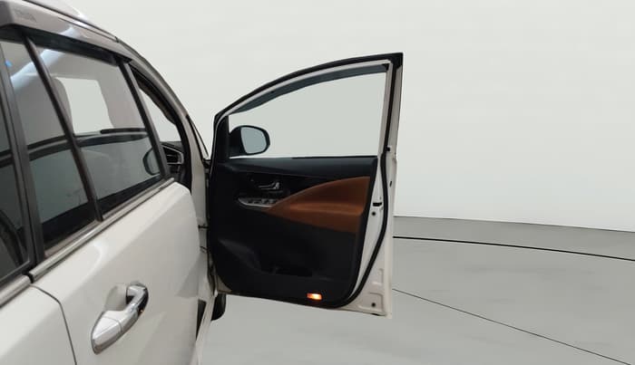2022 Toyota Innova Crysta 2.7 ZX AT 7 STR, Petrol, Automatic, 61,002 km, RHS Front Door