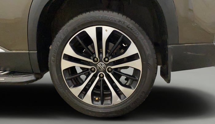 2023 MG HECTOR SHARP PRO 1.5 PETROL TURBO CVT PETROL, Petrol, Automatic, 28,741 km, Left Rear Wheel