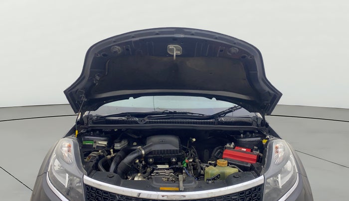 2019 Tata NEXON XM PETROL, Petrol, Manual, 93,548 km, Open Bonet