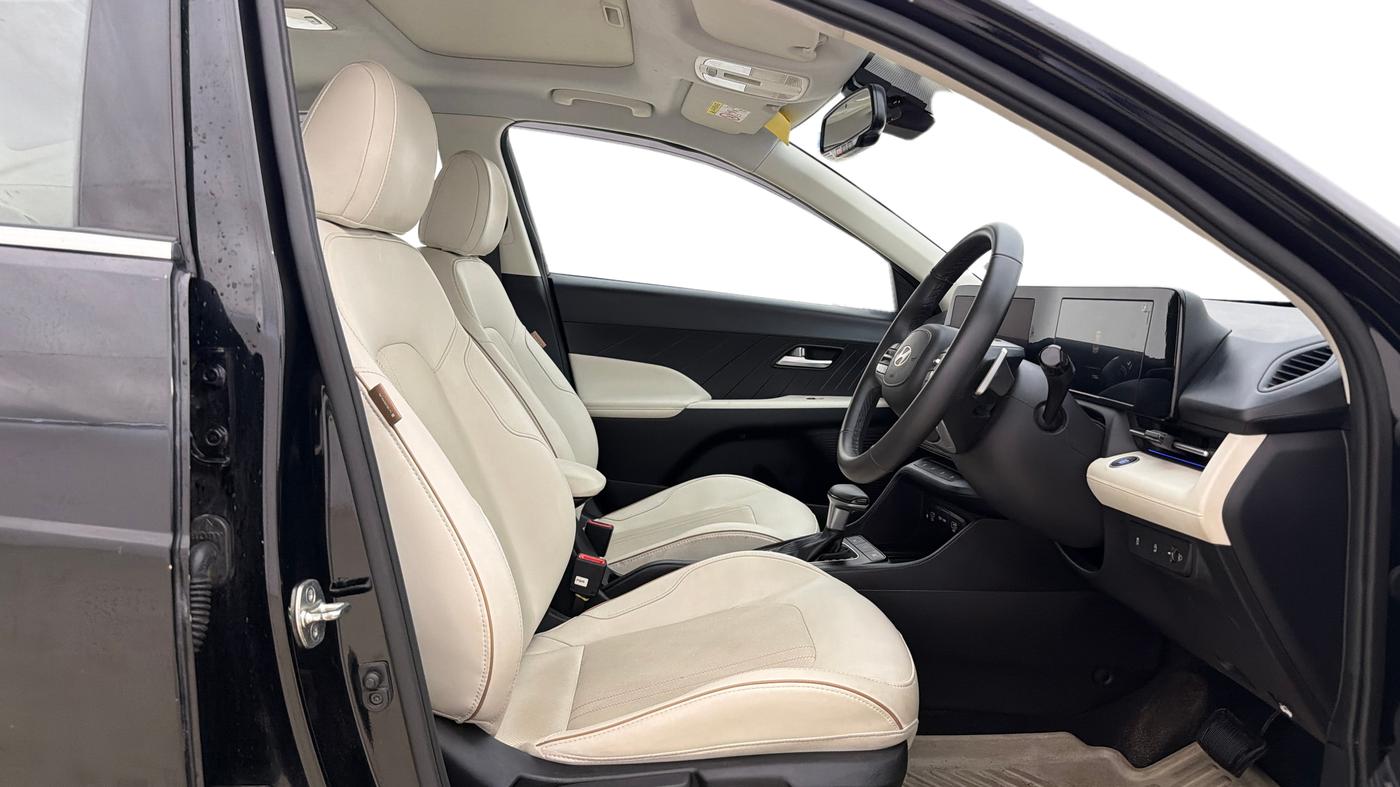 2024 Hyundai Verna SX(O) 1.5 MPI IVT , Petrol, Automatic, 11,741 km, Right Side Front Door Cabin