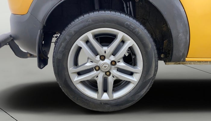 2020 Renault TRIBER RXZ AMT, Petrol, Automatic, 58,053 km, Right Rear Wheel