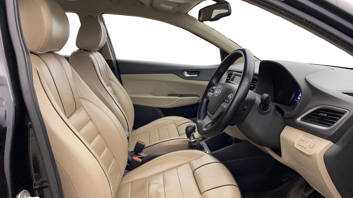 2019 Hyundai Verna 1.6 VTVT SX, Petrol, Manual, 52,664 km, Right Side Front Door Cabin