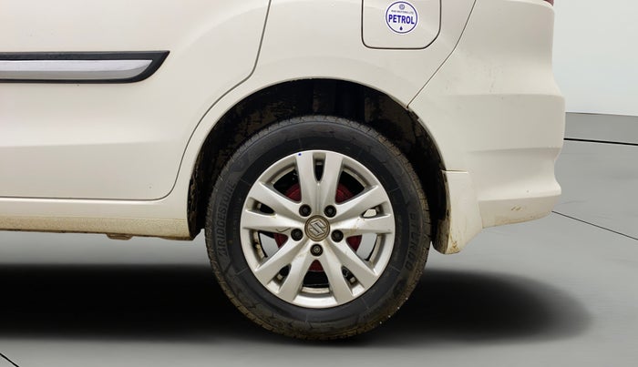 2017 Maruti Ertiga ZXI, Petrol, Manual, 74,540 km, Left Rear Wheel