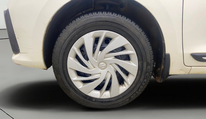 2022 Maruti Ertiga VXI CNG, CNG, Manual, 30,540 km, Left Front Wheel