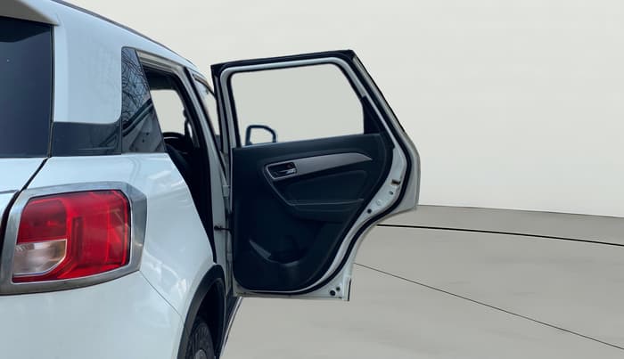 2016 Maruti Vitara Brezza VDI, Diesel, Manual, 72,279 km, RHS Rear Door