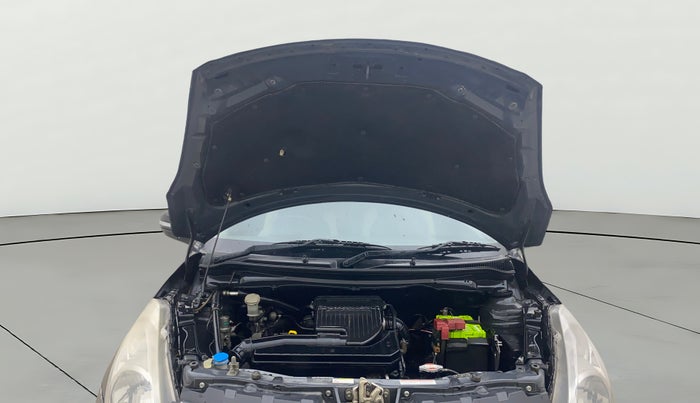 2014 Maruti Swift VXI, Petrol, Manual, 67,839 km, Open Bonet