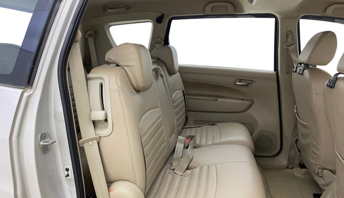 2017 Maruti Ertiga VXI, Petrol, Manual, 34,148 km, Right Side Rear Door Cabin