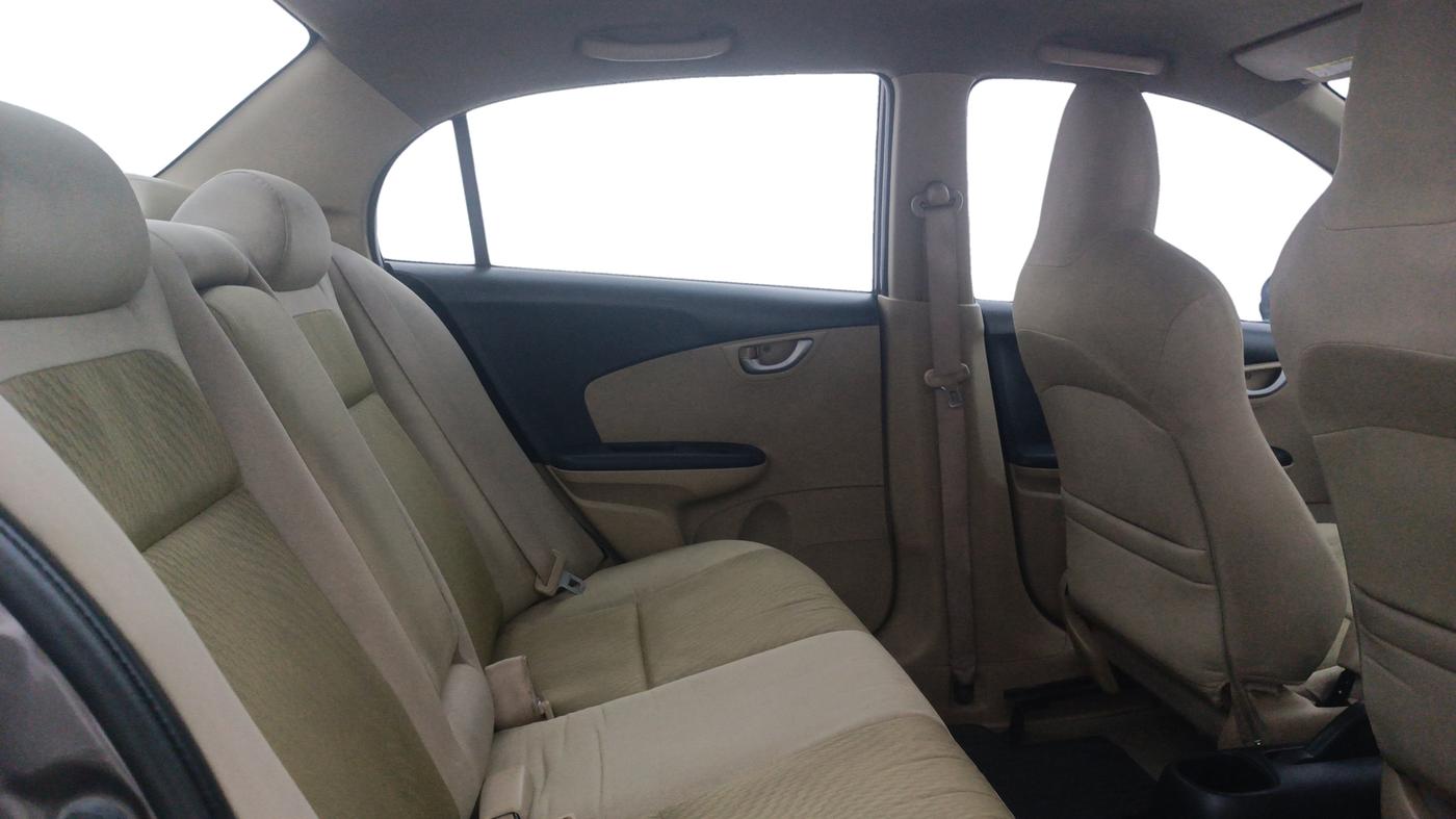 2015 Honda Amaze 1.2L I-VTEC VX, Petrol, Manual, 1,23,697 km, Right Side Rear Door Cabin