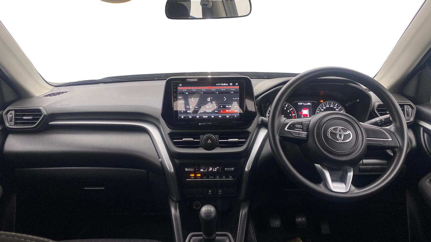 2023 Toyota URBAN CRUISER HYRYDER E NEO DRIVE, Petrol, Manual, 25,249 km, Dashboard