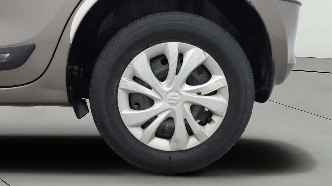 2019 Maruti Swift VXI AMT, Petrol, Automatic, 49,035 km, Left Rear Wheel