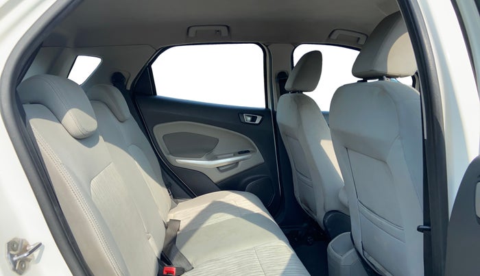 2015 Ford Ecosport TITANIUM 1.5L PETROL, Petrol, Manual, 1,16,877 km, Right Side Rear Door Cabin