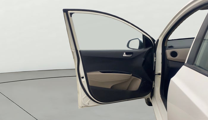 2014 Hyundai Xcent S 1.2, Petrol, Manual, 54,105 km, LHS Front Door