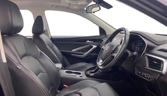 2020 MG HECTOR SHARP 1.5 DCT PETROL, Petrol, Automatic, 67,087 km, Right Side Front Door Cabin