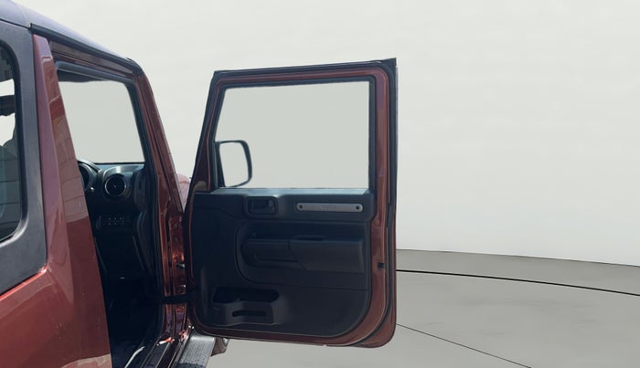 2021 Mahindra Thar LX PETROL HT 4WD AT, Petrol, Automatic, 53,661 km, RHS Front Door