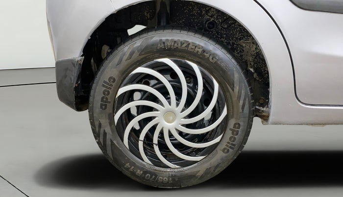 2015 Maruti Celerio ZXI, CNG, Manual, 58,610 km, Right Rear Wheel