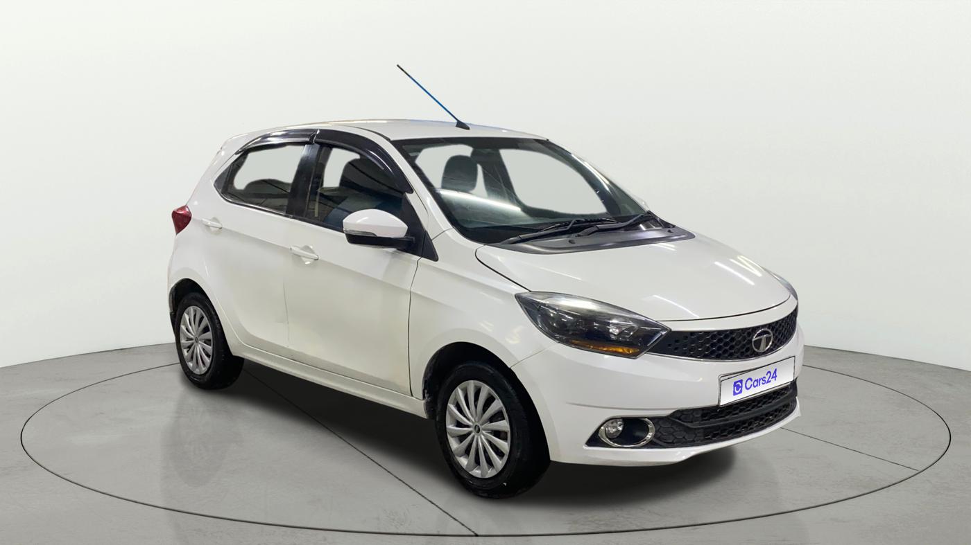 2018 Tata Tiago XZA PETROL, Petrol, Automatic, 1,14,686 km, Right Front Diagonal