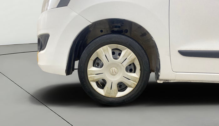 2014 Maruti Wagon R 1.0 VXI, Petrol, Manual, 67,220 km, Left Front Wheel