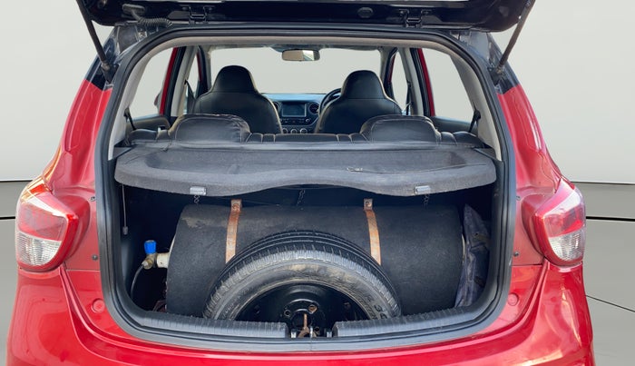 2018 Hyundai Grand i10 SPORTZ 1.2 KAPPA VTVT DUAL TONE, CNG, Manual, 65,557 km, Boot Open Zoomed View