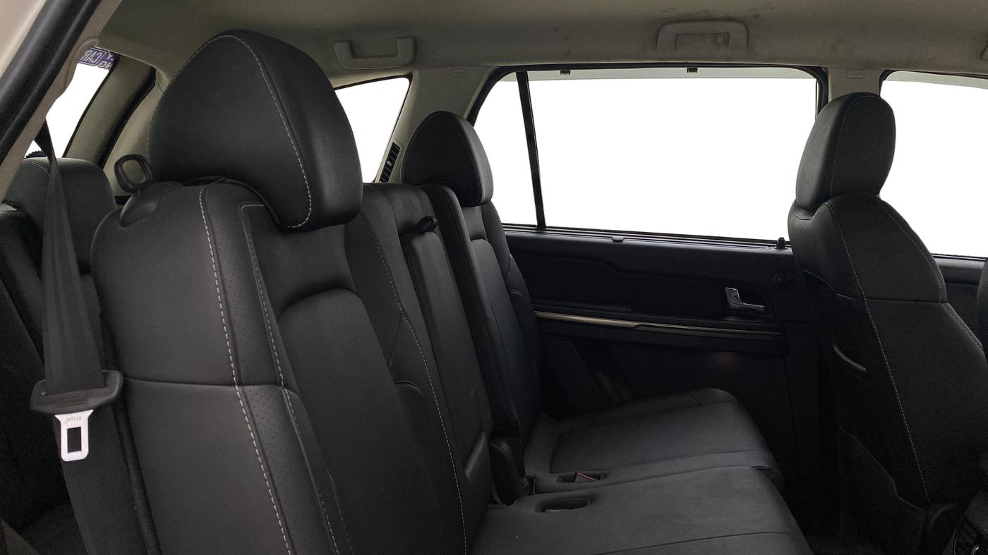 2017 Tata Hexa XTA 4X2 7 STR, Diesel, Automatic, 1,28,376 km, Right Side Rear Door Cabin