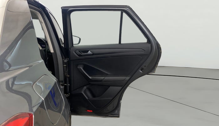 2021 Volkswagen T-ROC 1.5 TSI AT, Petrol, Automatic, 95,260 km, RHS Rear Door