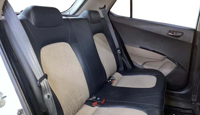 2015 Hyundai Grand i10 MAGNA 1.2 KAPPA VTVT, Petrol, Manual, 14,521 km, Right Side Rear Door Cabin