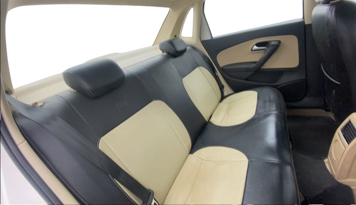 2017 Volkswagen Ameo HIGHLINE PLUS 1.5L AT 16 ALLOY, Diesel, Automatic, 1,37,489 km, Right Side Rear Door Cabin