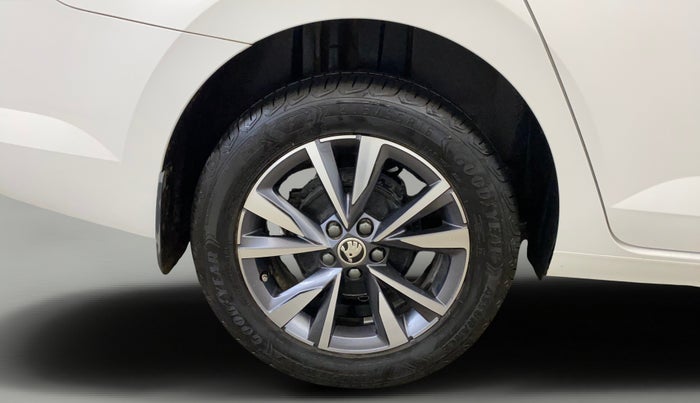 2022 Skoda SLAVIA STYLE 1.5L TSI MT, Petrol, Manual, 17,788 km, Right Rear Wheel