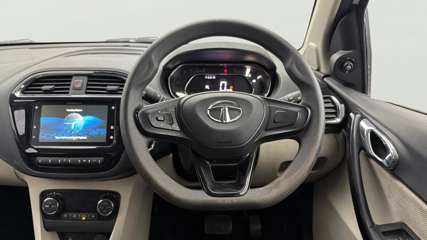 2022 Tata TIGOR XZA PLUS PETROL, Petrol, Automatic, 31,815 km, Steering Wheel Close Up
